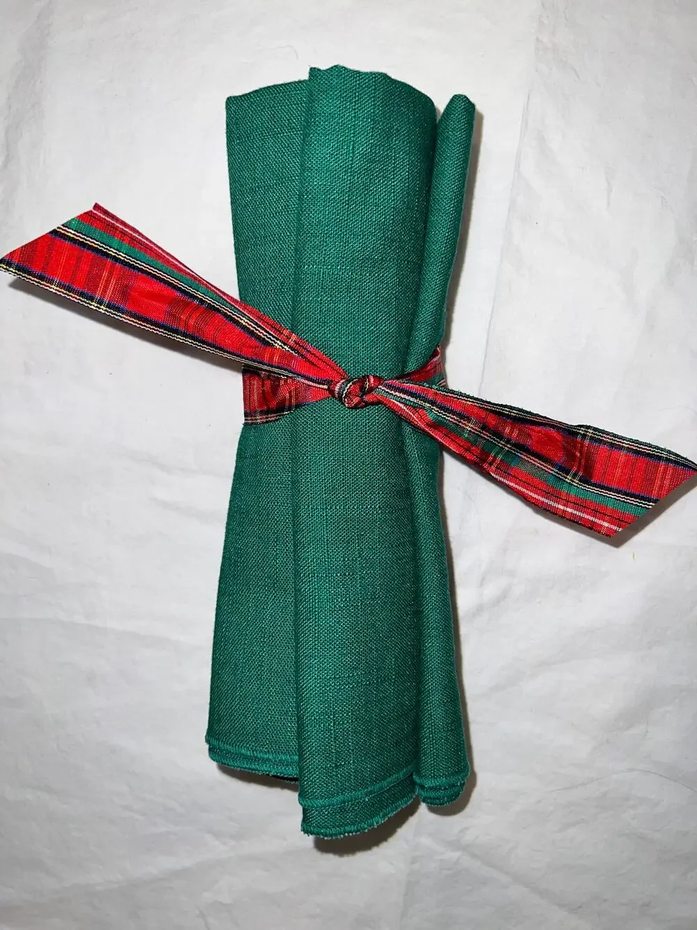 Set of 5 Green Cloth Dinner Napkins Christmas Holiday Table Linens Tartan Ribbon